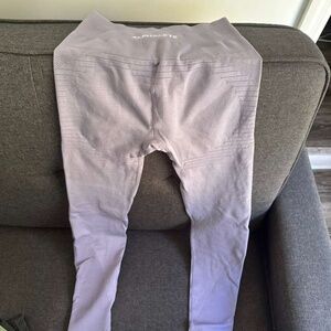 Alphalete Athletics Leggings - Lilac